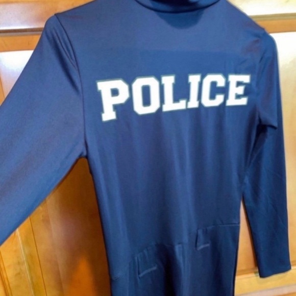 Five Oh Cutie Policewoman Costume. Spirit Halloween Size Small (4-6). Worn Once - Picture 3 of 10